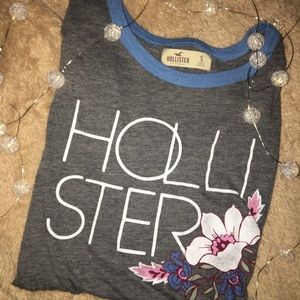 Hollister t-shirt
